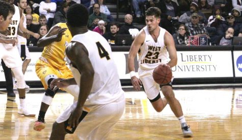 Men’s basketball starts MEC action against Glenville