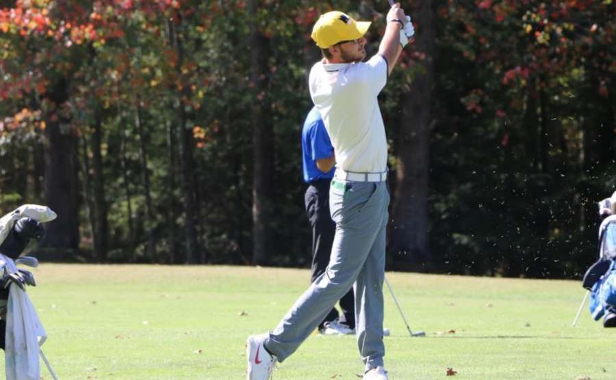 Men’s Golf places second at UC Invitational