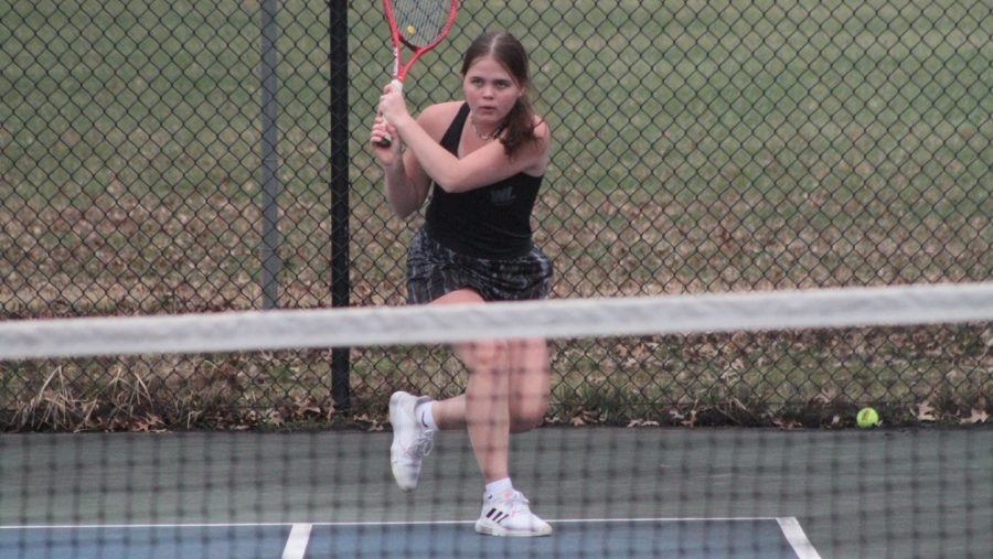 Women’s Tennis wins two, improves to 6-2 on the season